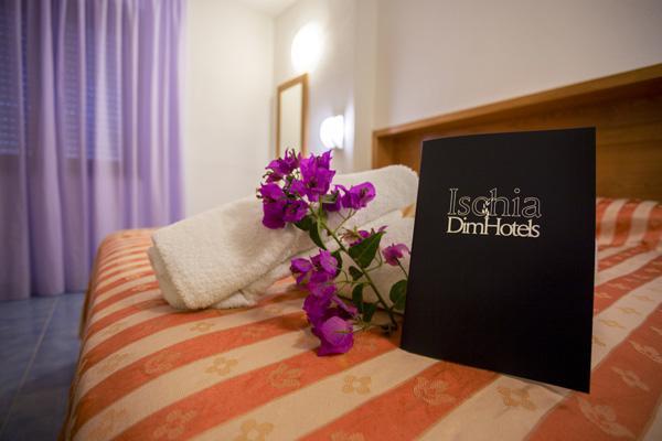 Hotel Terme Tirrenia ايسكيا المظهر الخارجي الصورة
