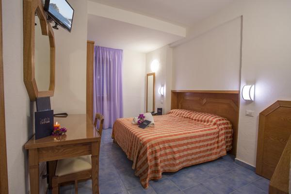 Hotel Terme Tirrenia ايسكيا المظهر الخارجي الصورة